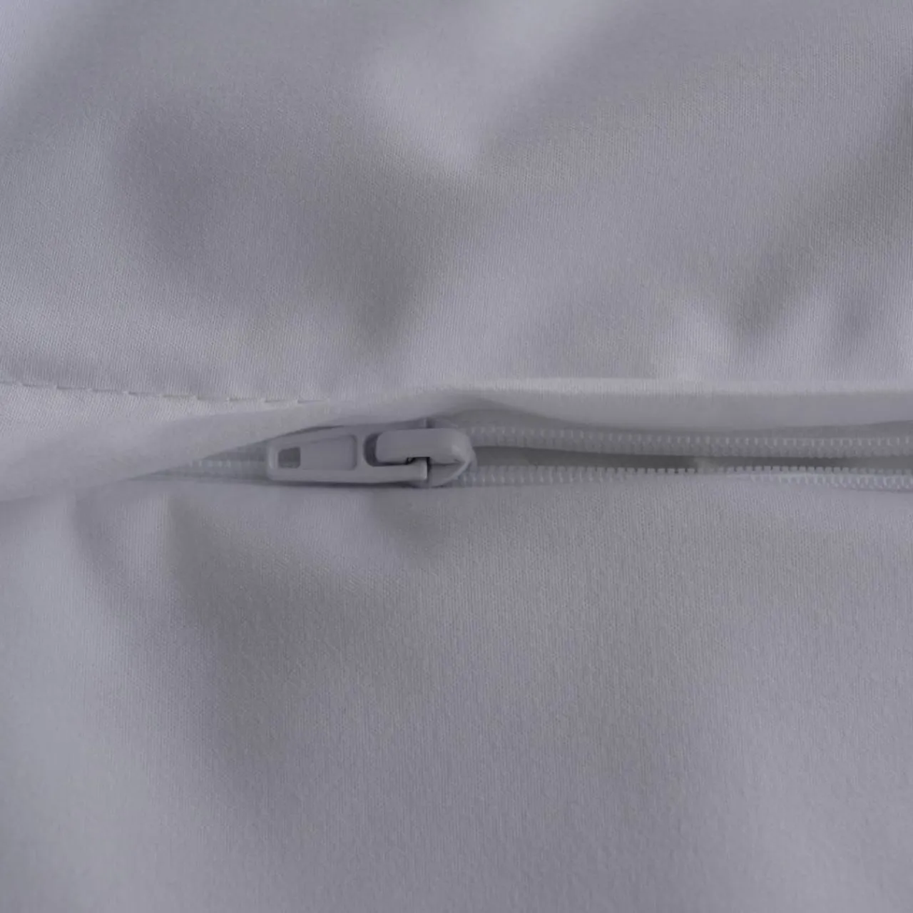 Brolly Sheets Waterproof Duvet Protector with Clips Best