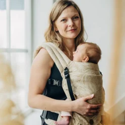 Lenny Lamb Light Carrier - Jacquard New