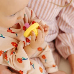 Morepeas Flip & Store Pacifier Outlet