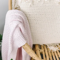 Snuggle Hunny Diamond Knit Baby Blanket New